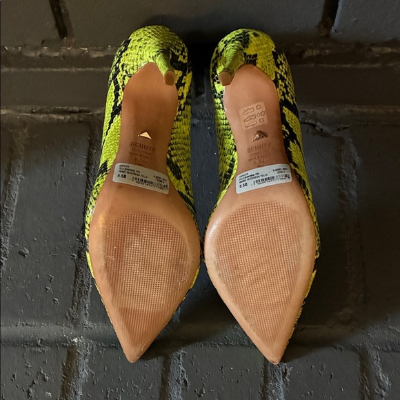 SCHUTZ Yellow Snakeskin Pointed Toe Stiletto Heels Size 8.5 - Picture 4 of 4